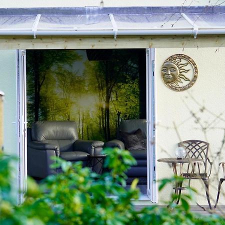 Sundial Cottage Ньютон Эбэт Экстерьер фото